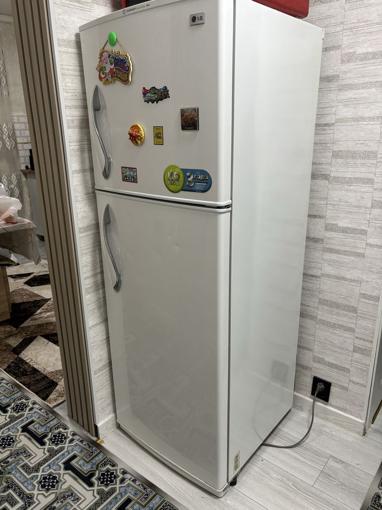 Холодильник lg