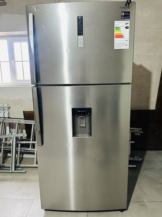 Продам рабочий холодильник