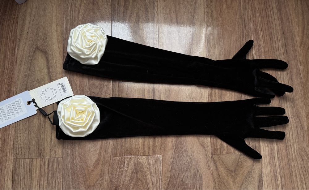 Бархатный НОВЫЕ перчатки