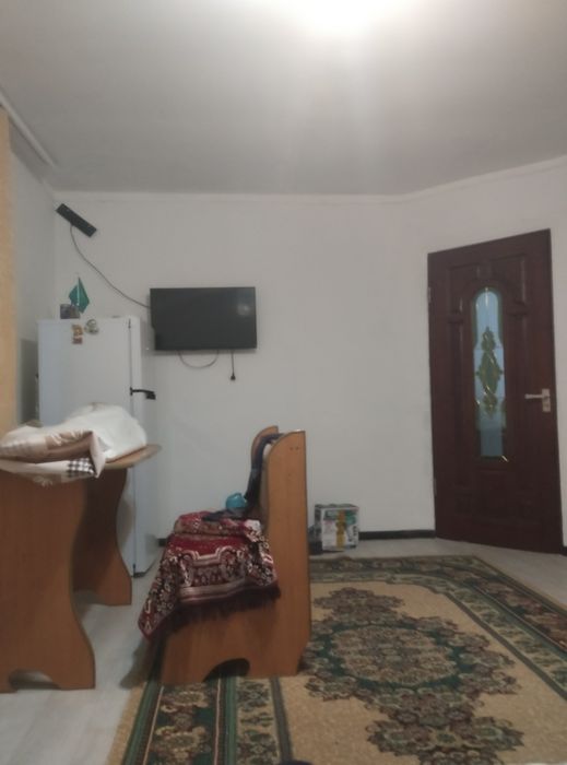 Жер үй сатылады.