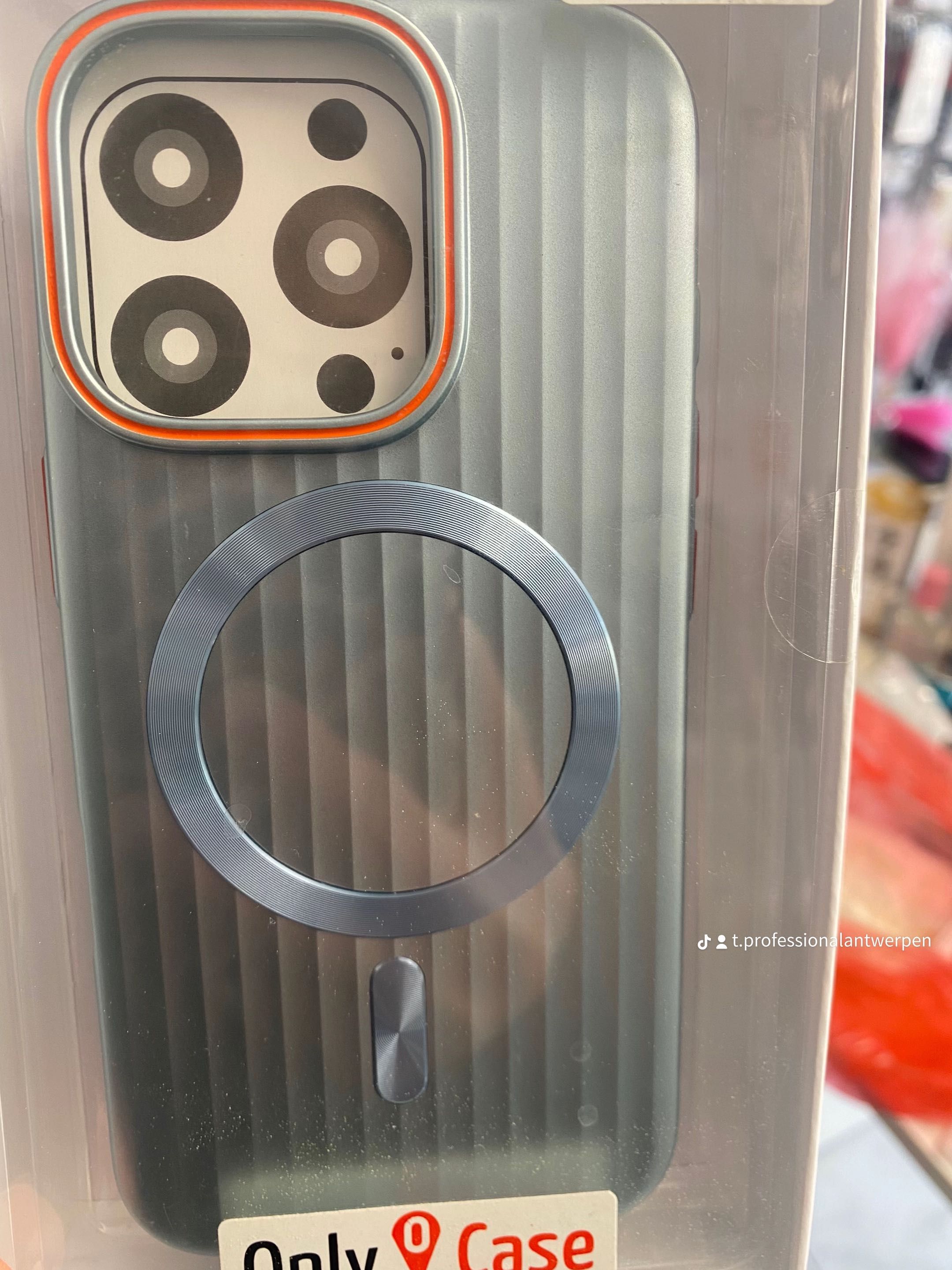 Оригинални Кейсове и Калъфи iPhone 16,Pro,Pro Max и всички модели