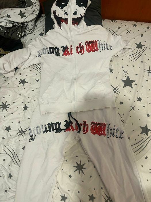 Trening young rich white