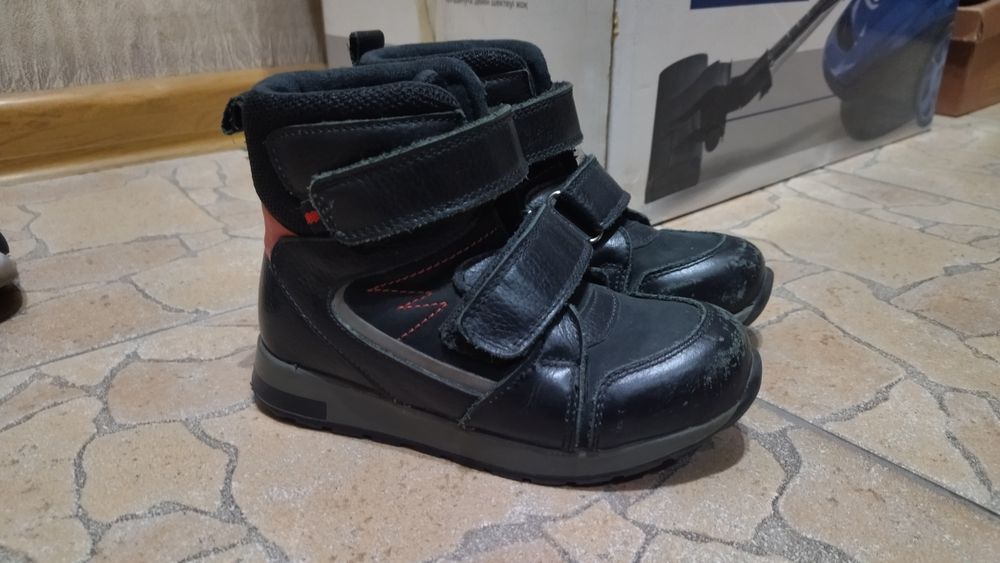 Осенние сапоги на мальчика 26р.