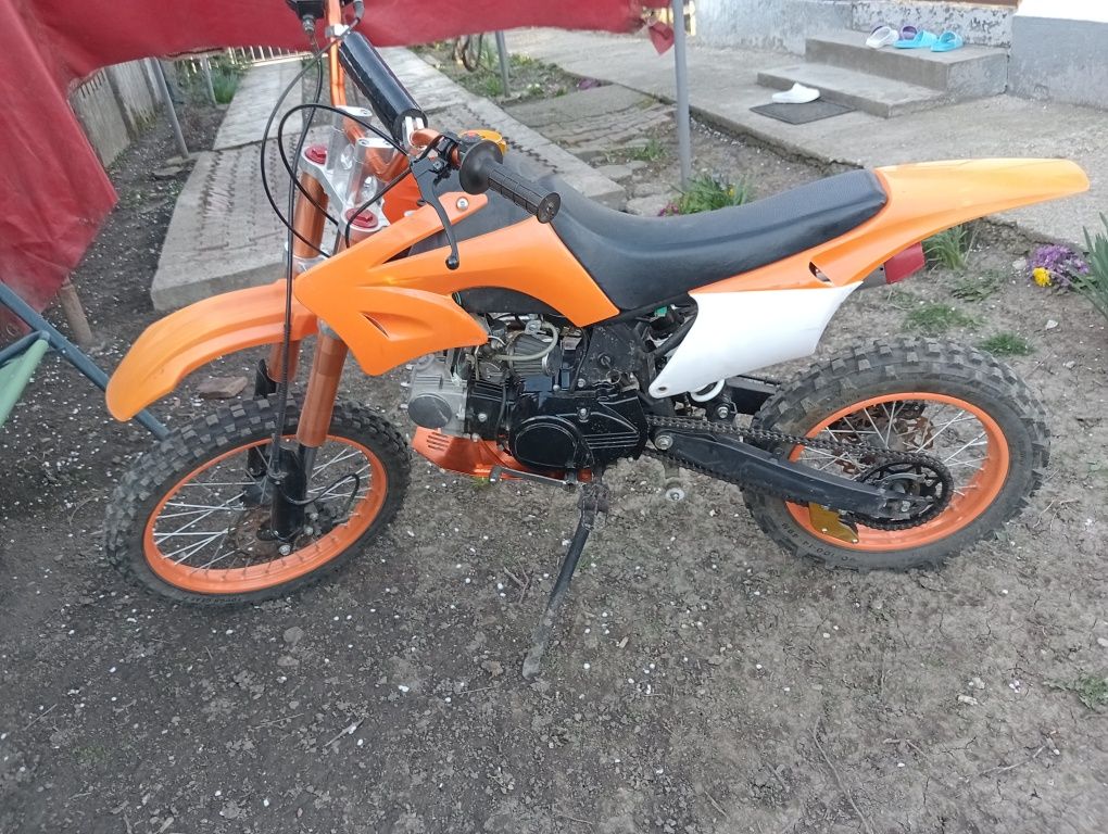 Cross 125cc stare excelenta