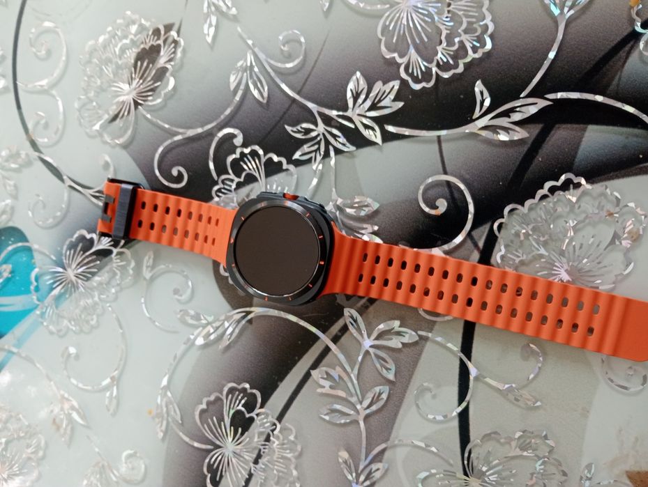 Smart watch Samsung Galaxy ultra metal case