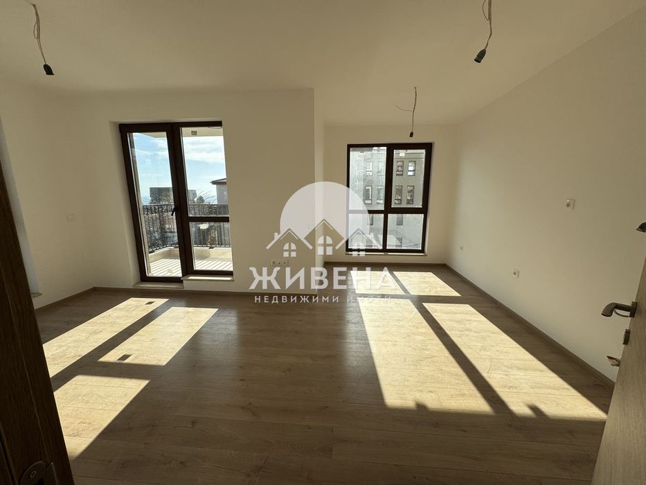 Продава се Двустаен апартамент в Варна, Бриз - 66 кв.м за 2652 €/кв.м - Снимка #1