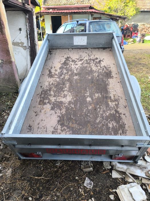 Remorca de 750kg-stare foarte bună, acte in regulă