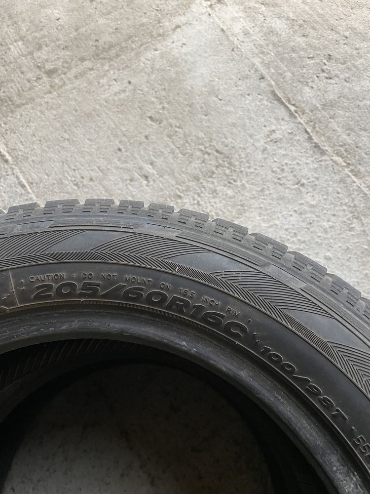 205/60/16C HANKOOK 2бр. 6-7мм