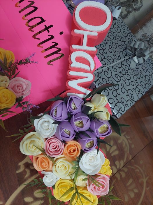 Sovg'a uchun buket Gul va svetilnik, Подарки для близких. (Заказга)