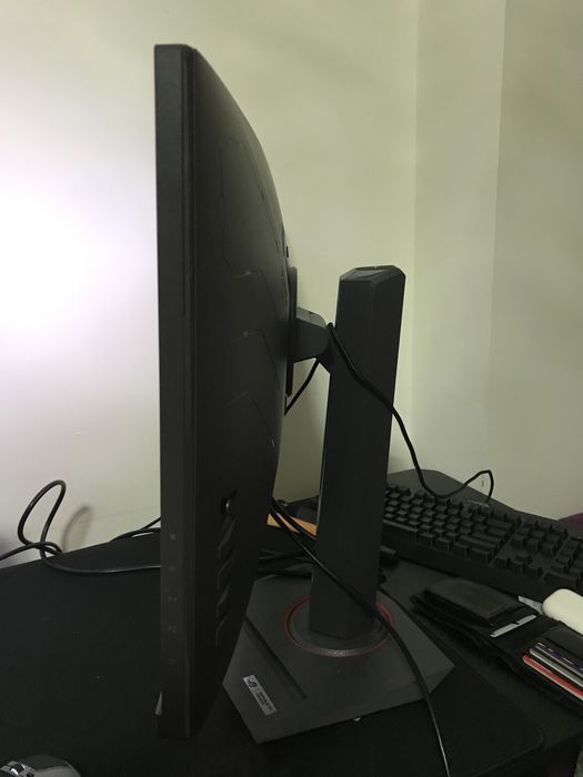 Monitor Asus strix ips 27 inch 2k 180hz