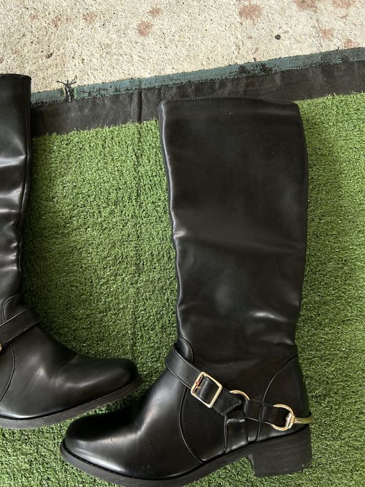 Черни дълги ботуши