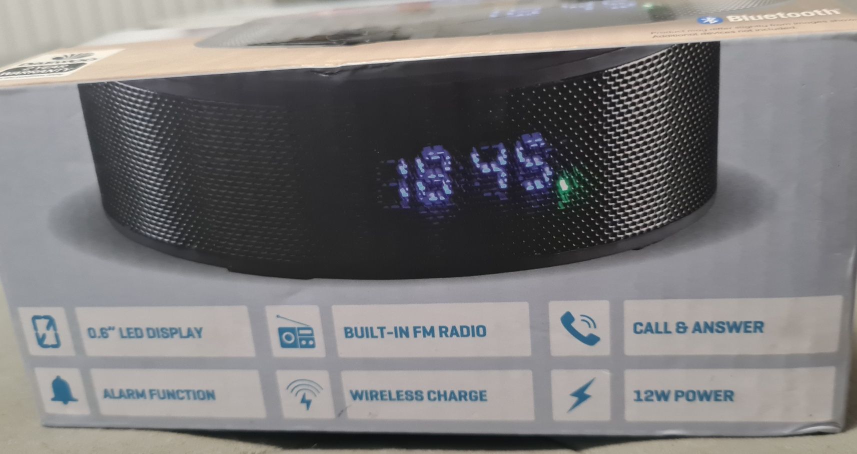 Radio + boxa bluetooth + incarcator wireless  + ceas + acumulator