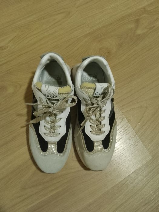 Дамски маратонки