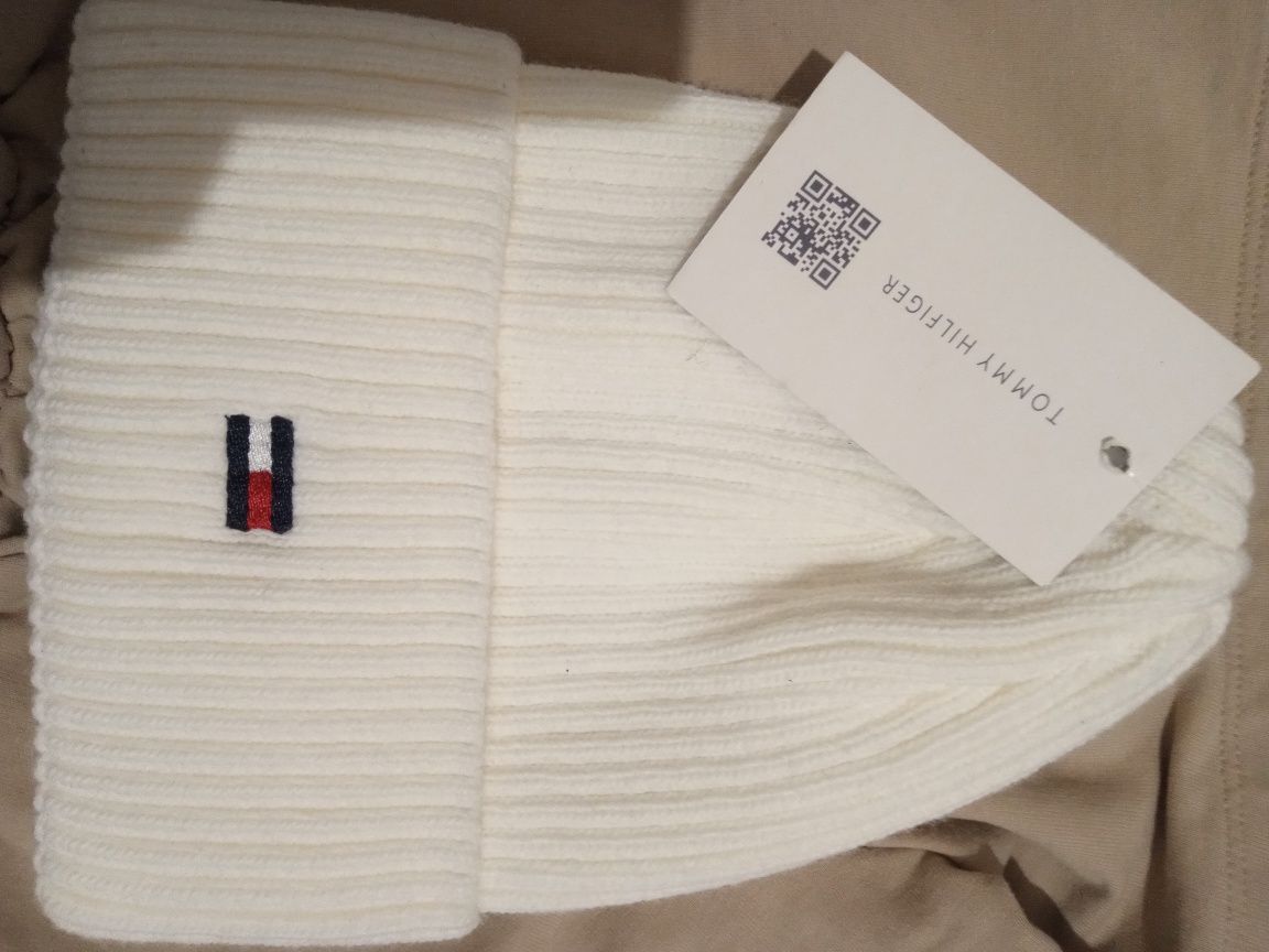Caciulii Tommy Hilfiger
