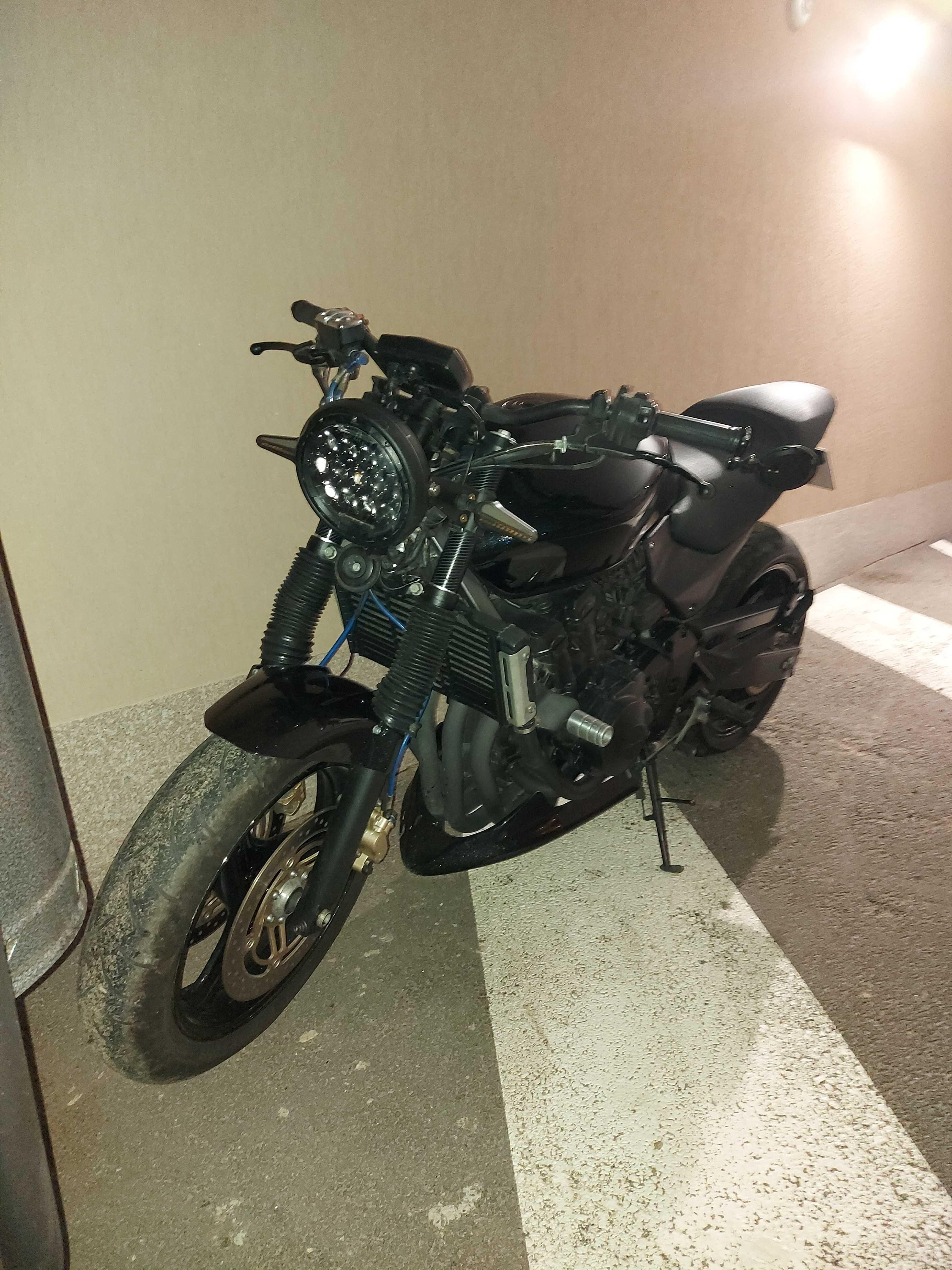 части за Honda Hornet и лед / LED фар