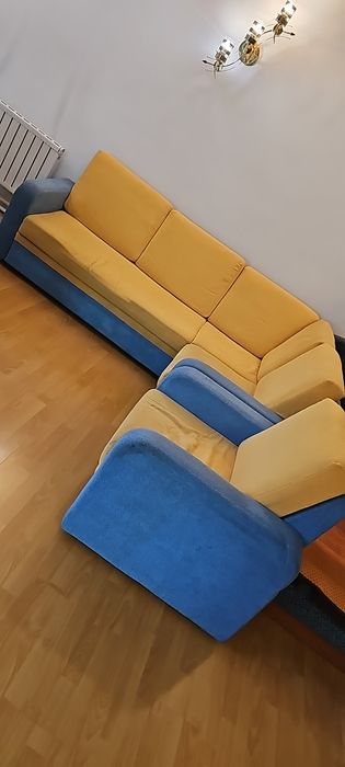 Диван раскладной +1 кресло (периметр 240х260,высота 95см), продам.