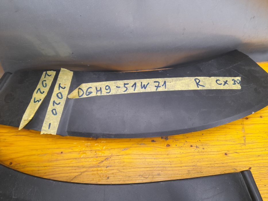 Лайсна калник броня мазда сх 30 Mazda CX30