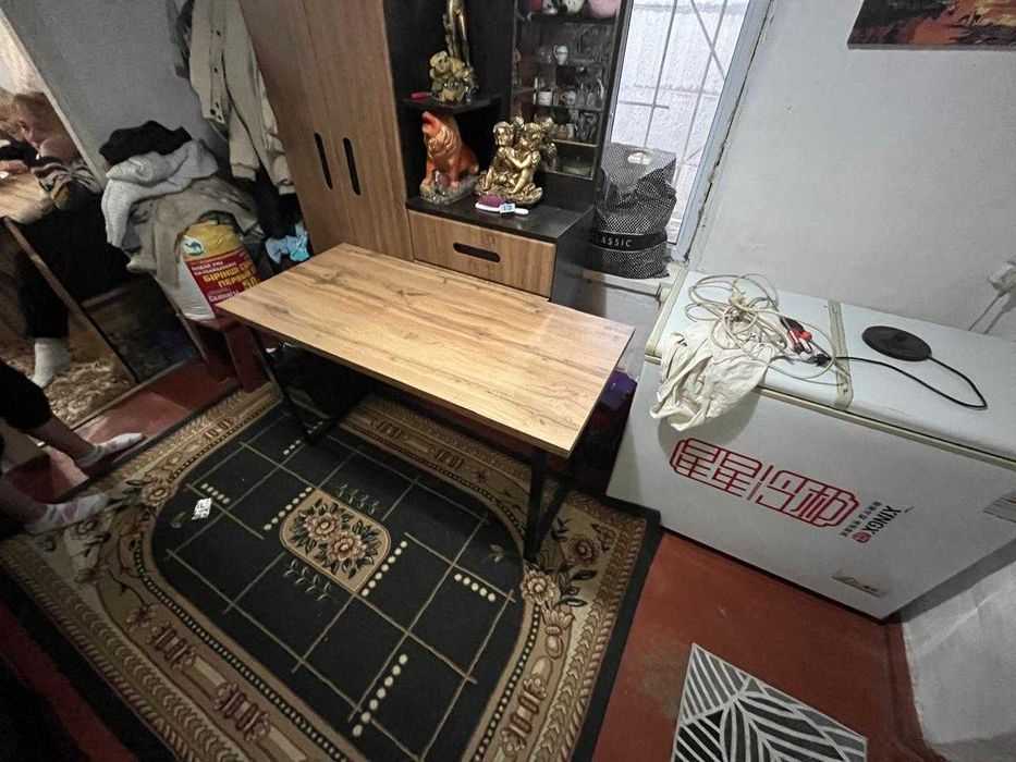 Продам стол обеденный (Компьютерный)