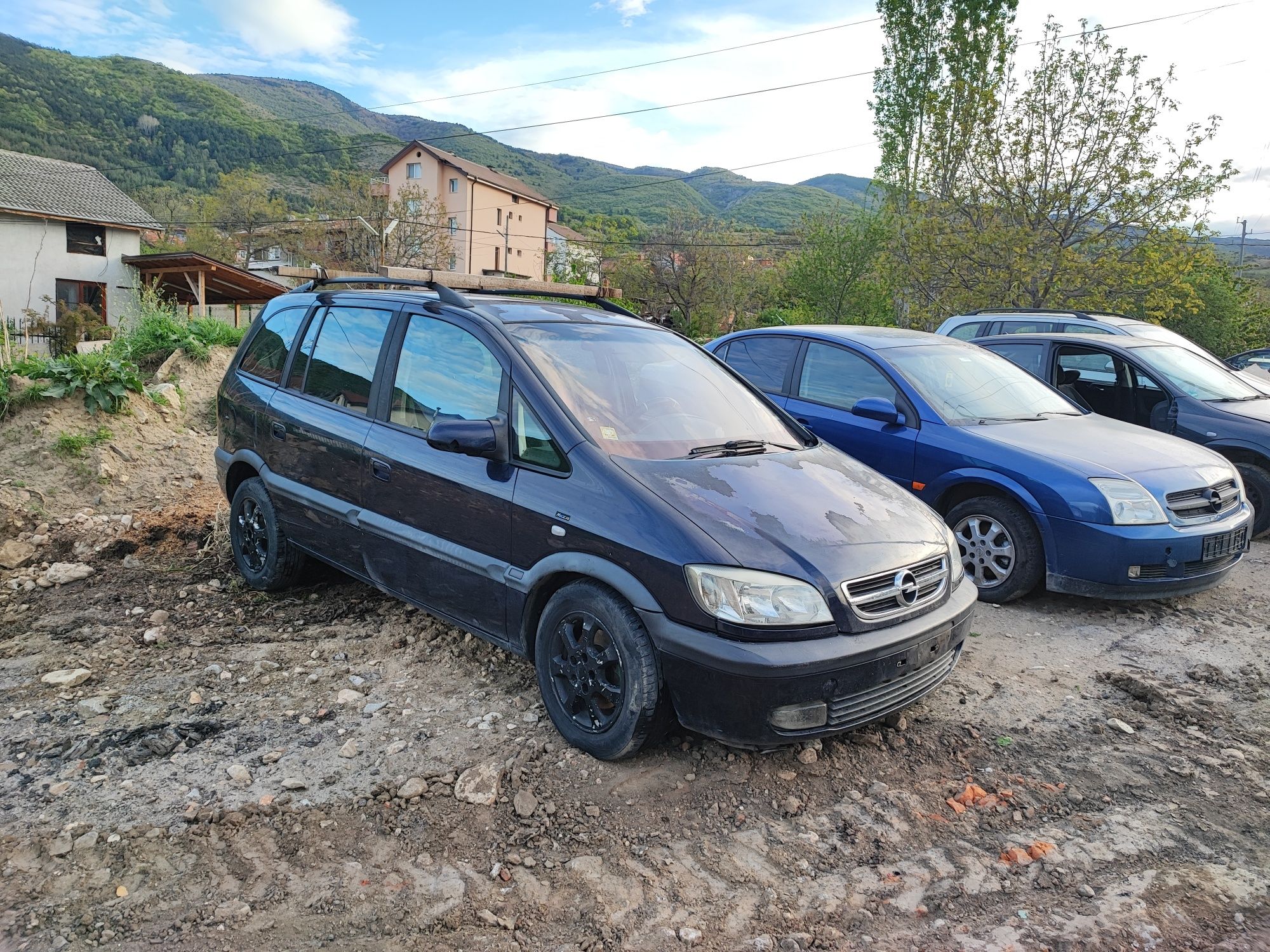 Opel Zafira 2.2 DTI НА ЧАСТИ