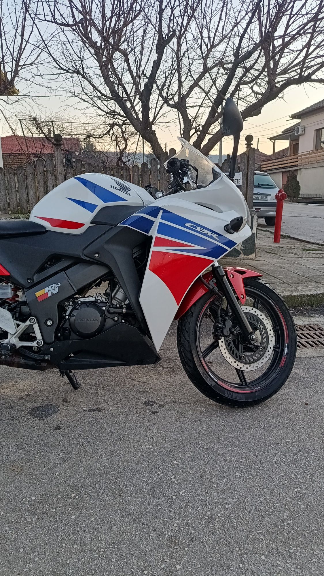 Honda cbr 125r 2016