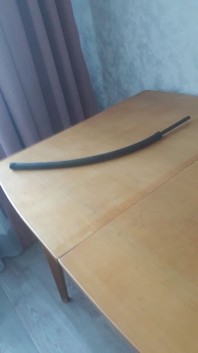 Термостойкий шланг с наконечником на кран для спуска  воздуха с батаре