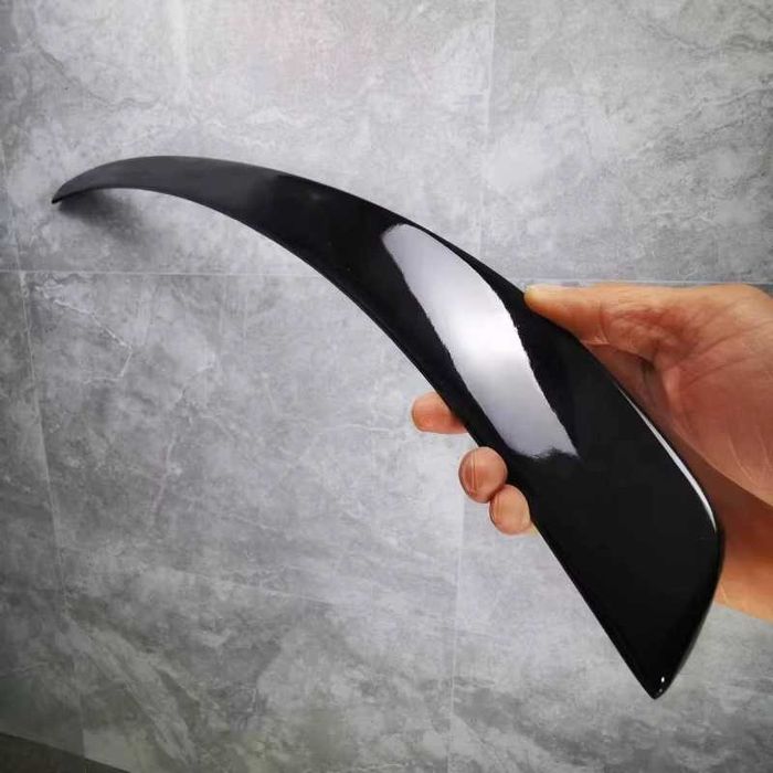 Eleron Lip Codita Slim Portbagaj Volkswagen VW Arteon / CC, Negru Luci