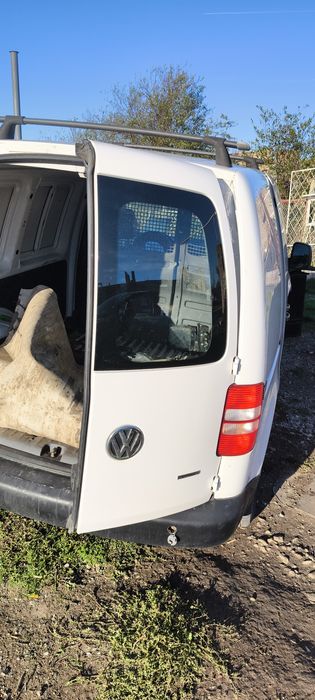 Фолксваген кади На части бензин