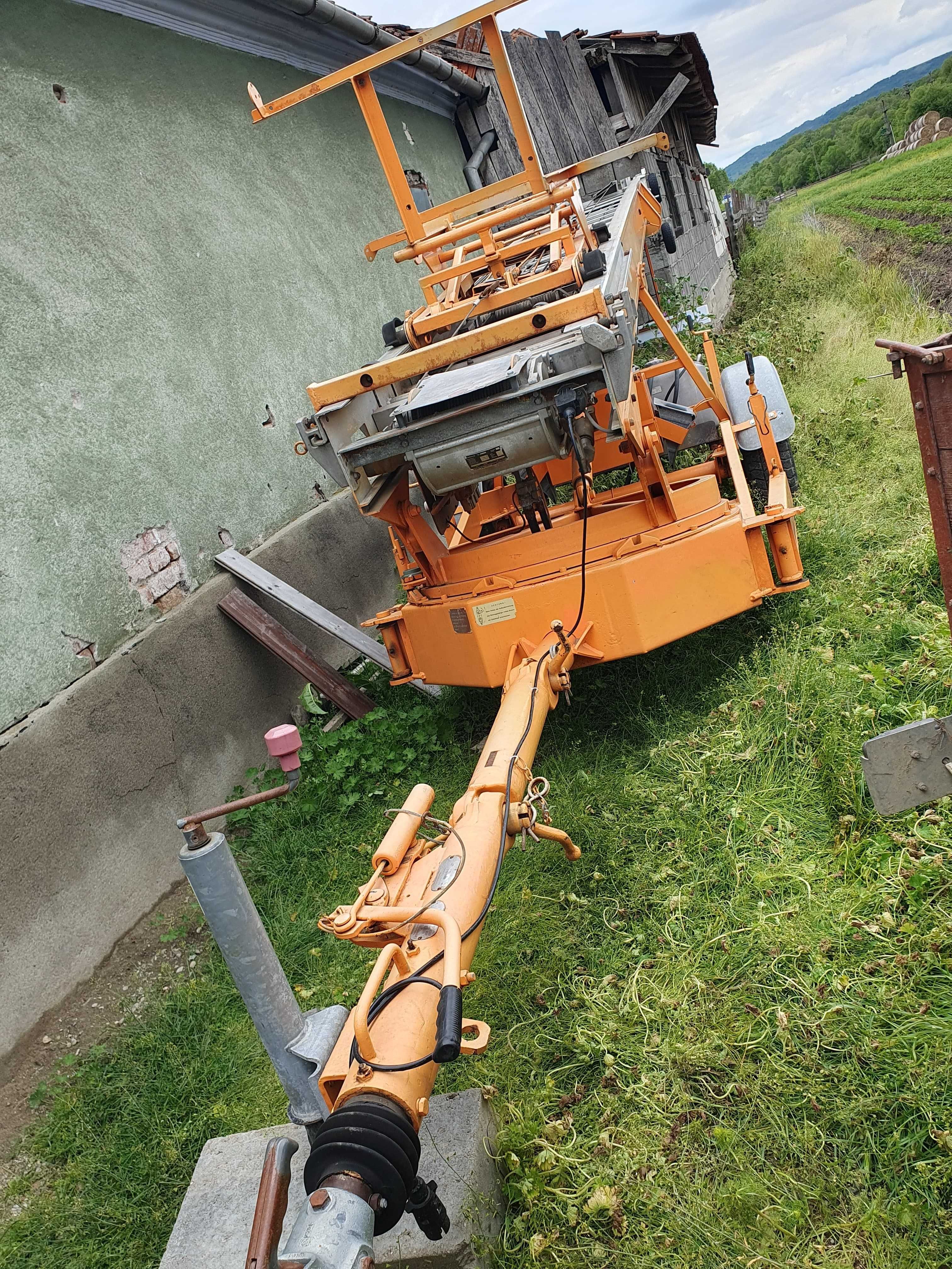 Lift de ridicat materiale Bocker HD26 inmatriculat