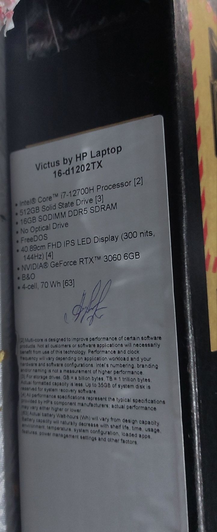 Victus by HP laptop 16-d1202TX Срочно продам