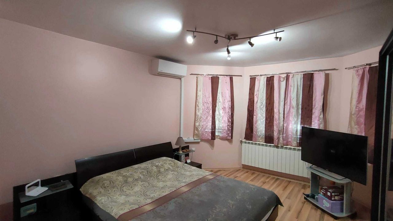 Продава се Многостаен апартамент в Видин, Крум Бъчваров - 140 кв.м за 1050 €/кв.м - Снимка #16