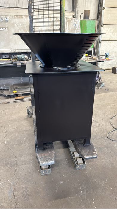 Echipamente si confectii