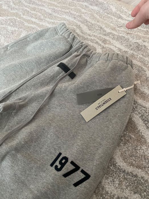 Pantaloni Essentials Fear of God 2023