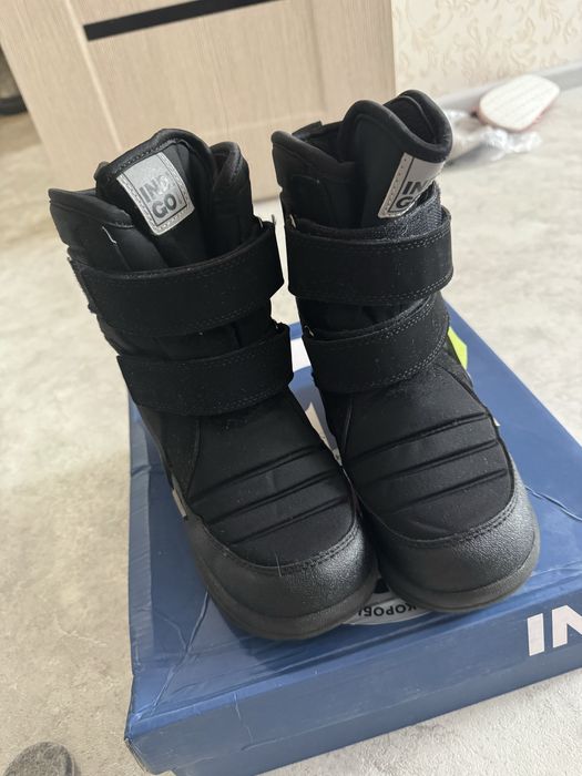 Продам детскую обувь