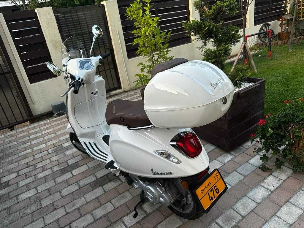 Scuter VESPA Primavera 2020 50 cm 4 timpi alb