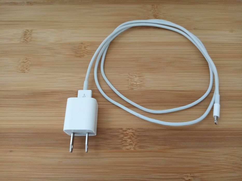 Incarcator Apple 5W USB Power Adapter. USA, CA, Japan, Taiwan, Latinos