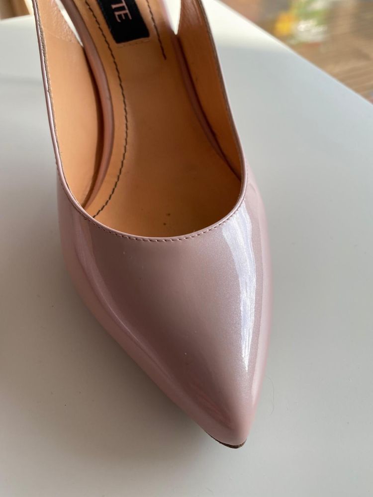 Pantofi de dama cu toc