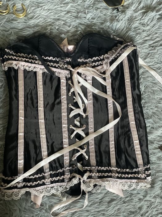 Корректирующее белье боди ! И корсет!Новое ! С-м . Дешево ! Срочно !