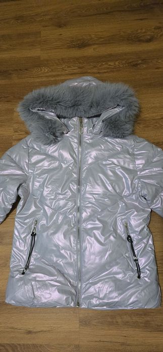 Зимно яке с качулка, непромокаем горен слой