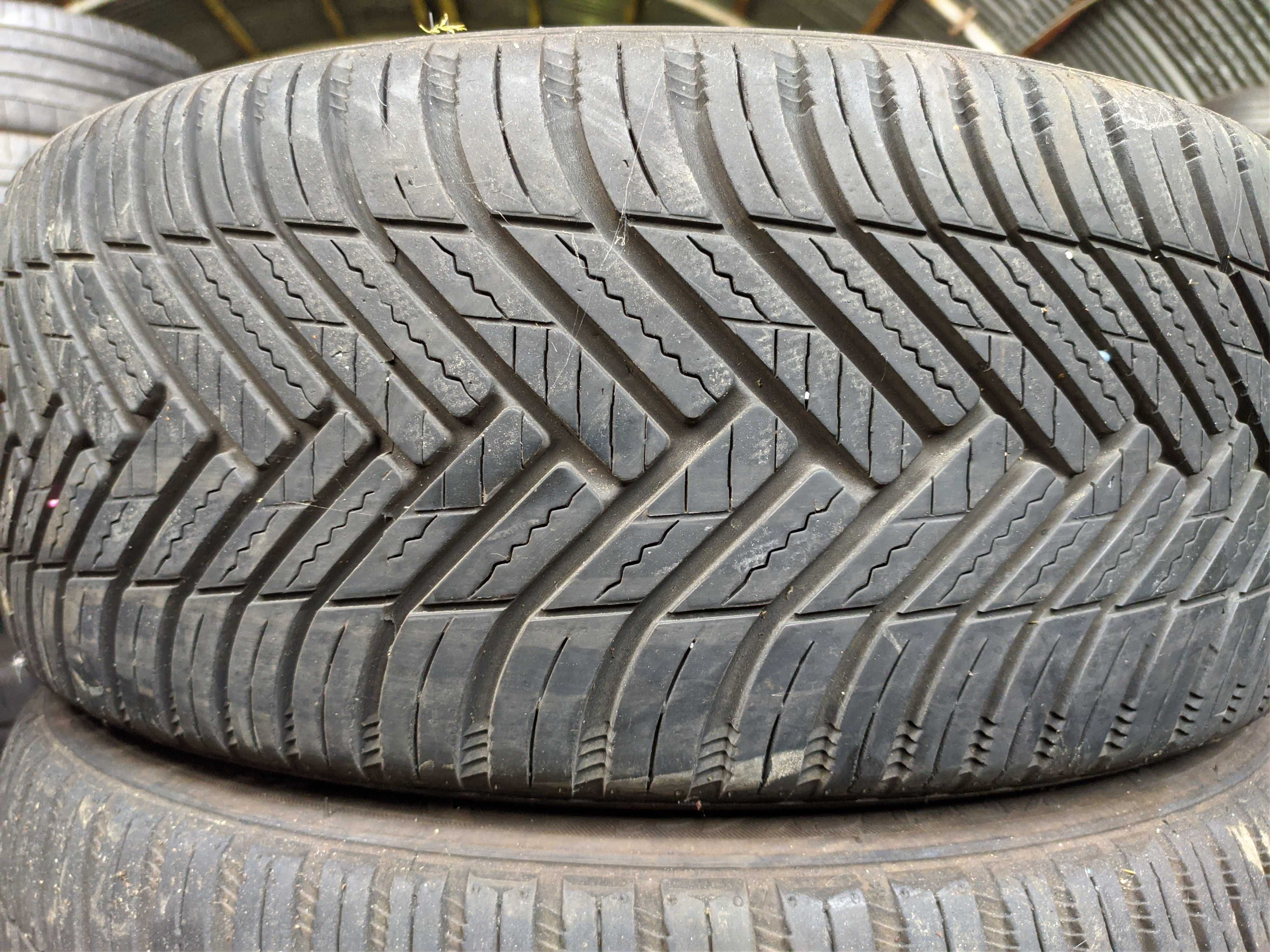 2бр Всесезонни гуми 195 45 16 - Hankook