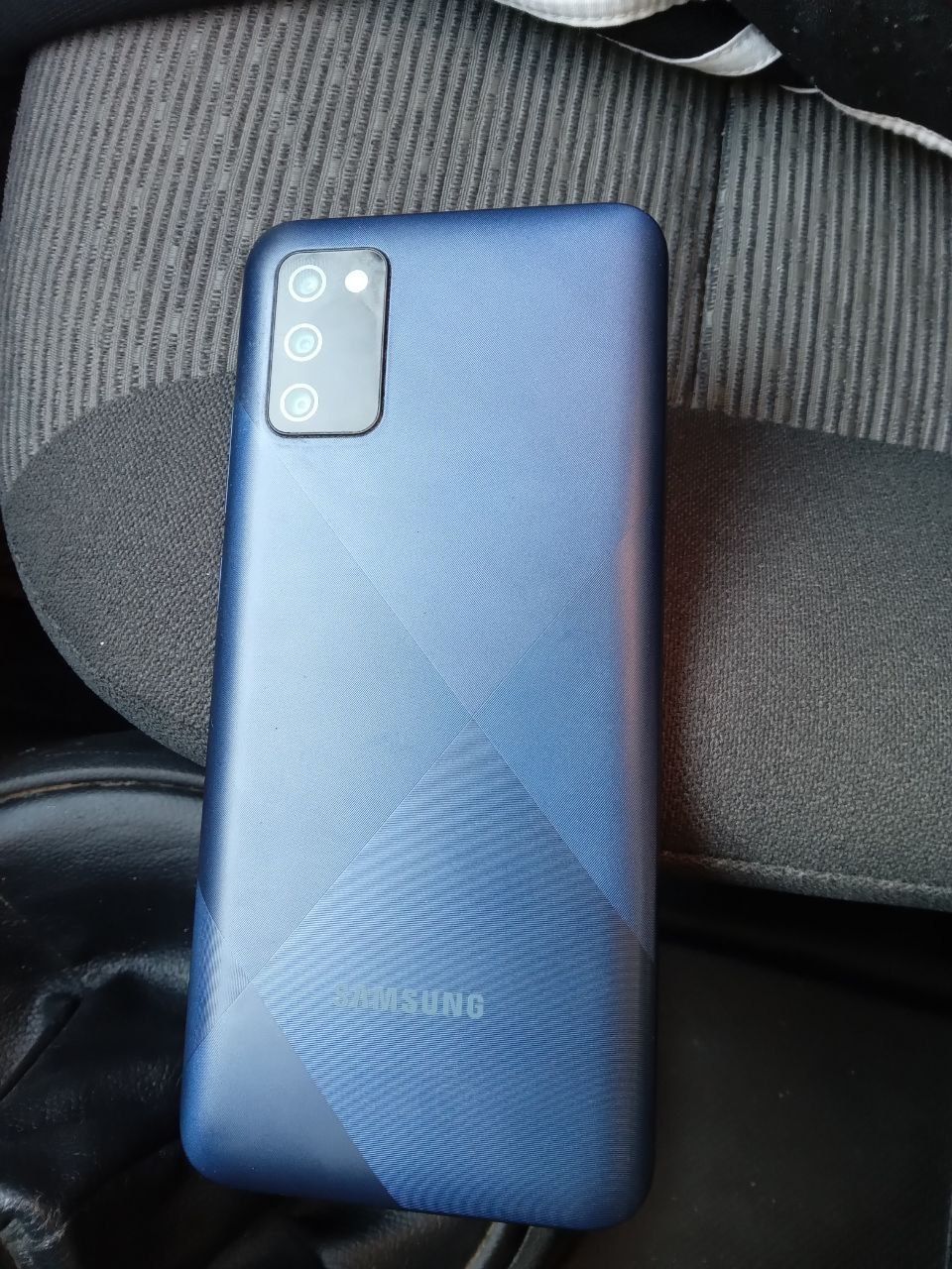 Samsung A02s srochni sotiladi