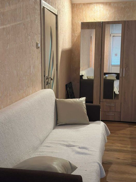 Дава се ПОД НАЕМ