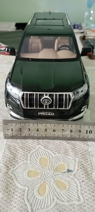 Продам сувенир Прадо 1:18