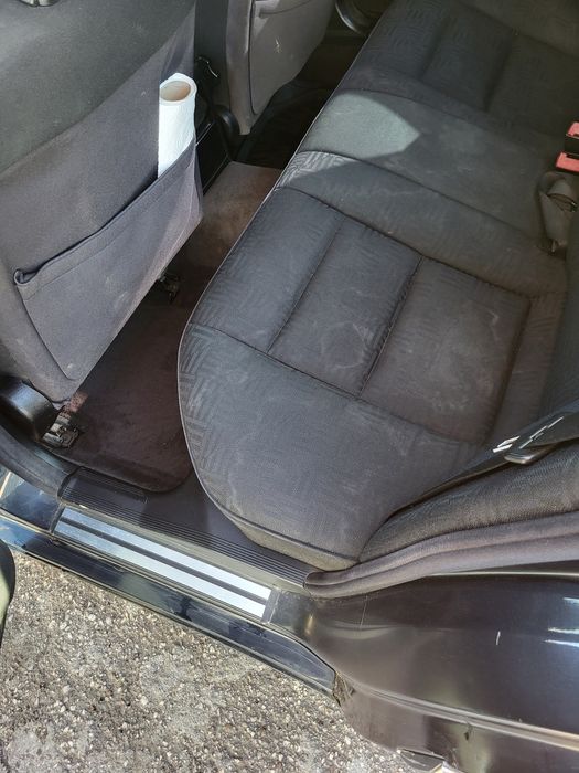 Мерседес С250тд седан.