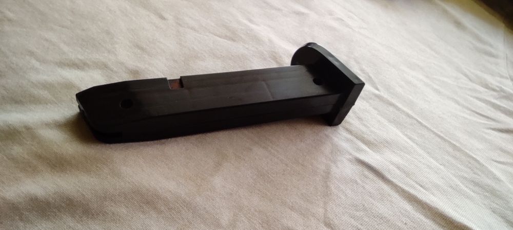 Меняю полнометаллический HK USP spring (отличное состояние)на модельки