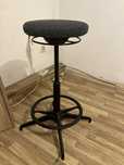 Scaun LIDKULLEN Taburet /suport vertical, Gunnared gri închis Ikea