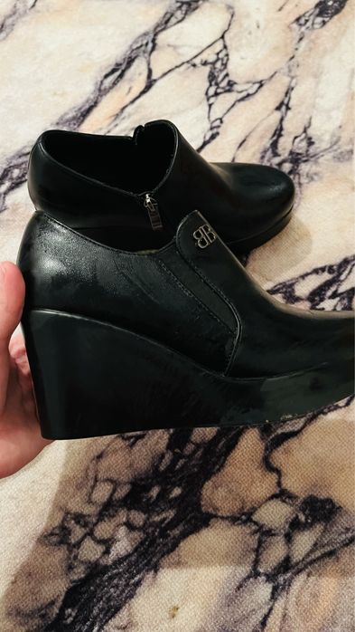 Обувь женская 36 размера