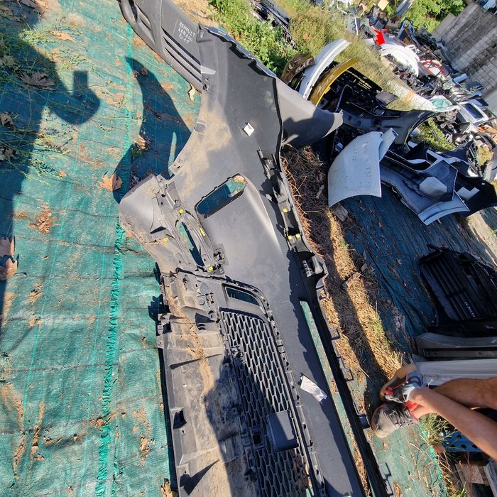 Land Rover Discovery Sport 2019 предна броня