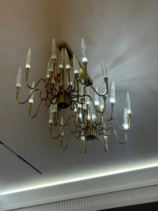 Продается люстры.