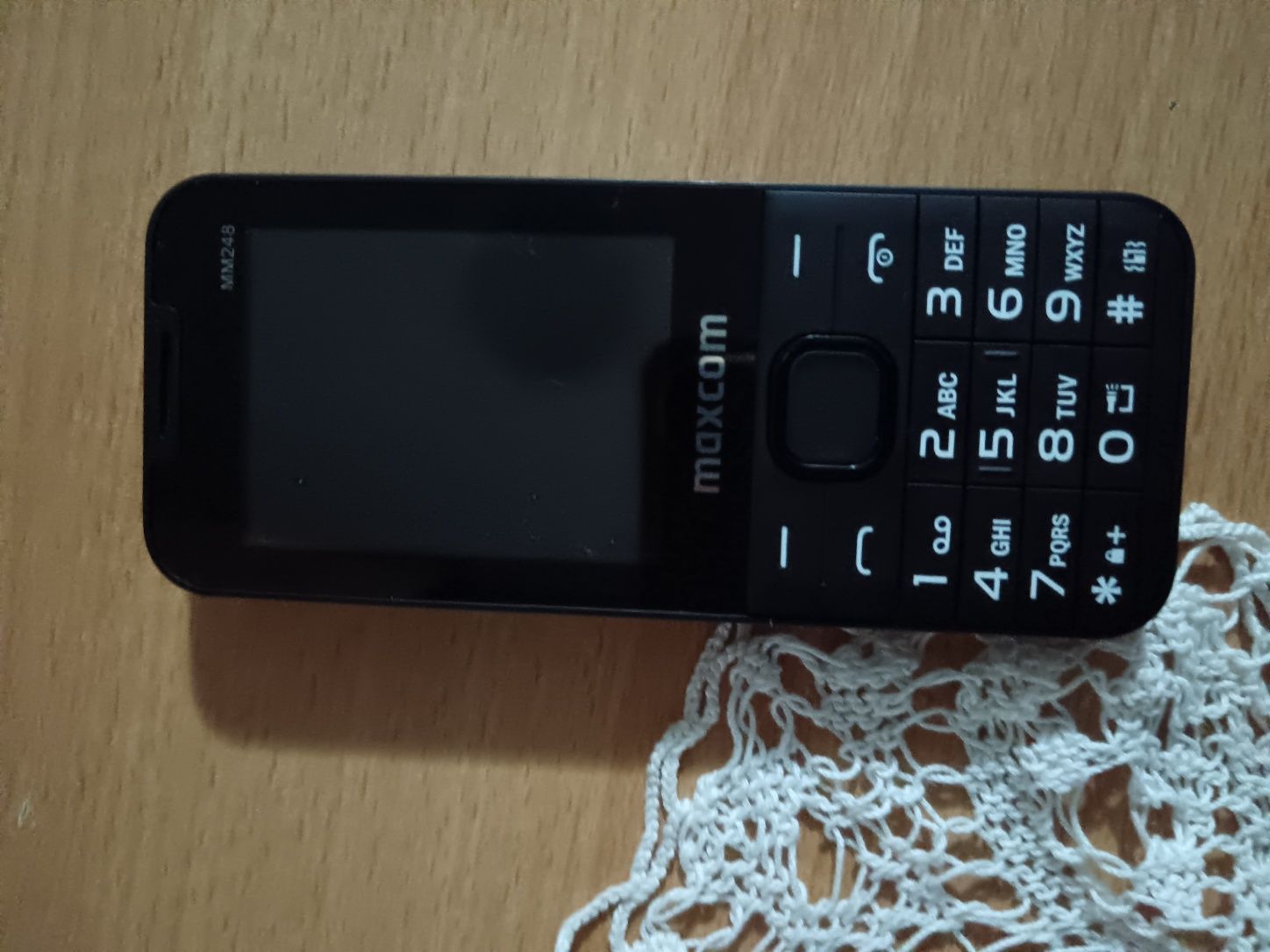 Telefon Maxcom cu butoane