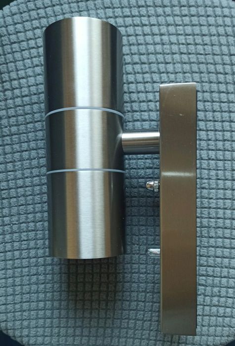 Lampă de perete din inox